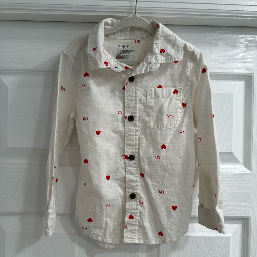 Boys 4T Valentine’s Day XO long sleeve button down Cat & Jack